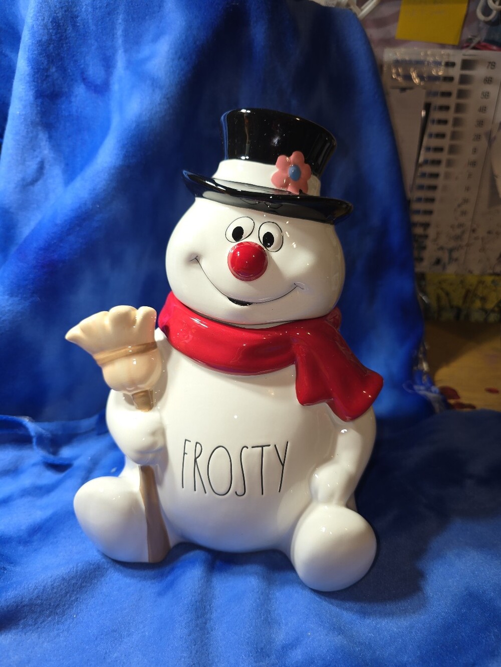 FROSTY THE SNOWMAN COOKIE JAR